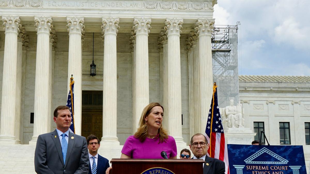 Sherrill Speaks at Supreme Court